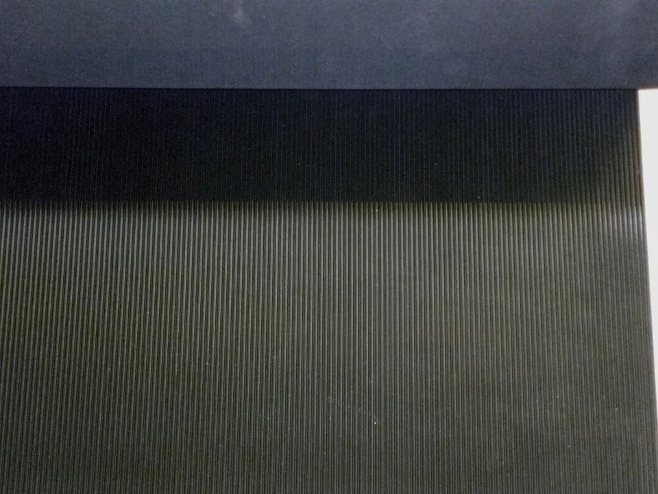 Rubber Matting Anti Slip Ribbed Style, Available Sheet Sizes in 3mm Thickness