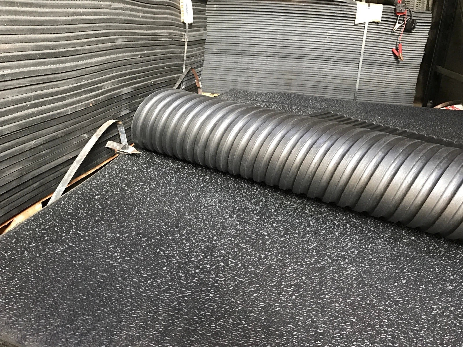 Rubber Stable mats, 12mmx6ftx4ft Amoeba Top Design Special Price