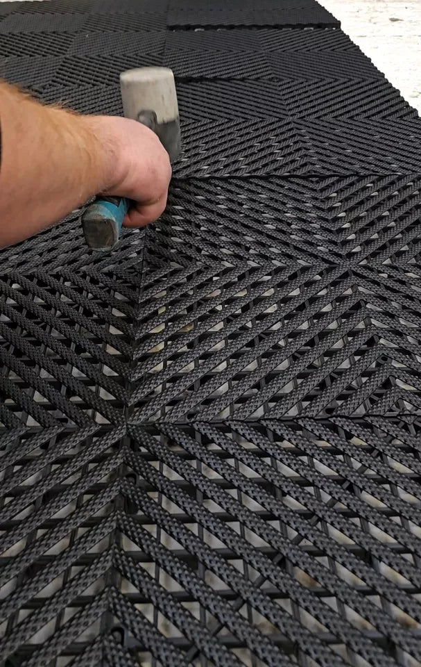 Modular Interlocking Garage Flooring Tiles